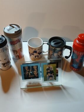 K-Pop Photo Memorabilia Collection Display Frame with Blue & Green Mats